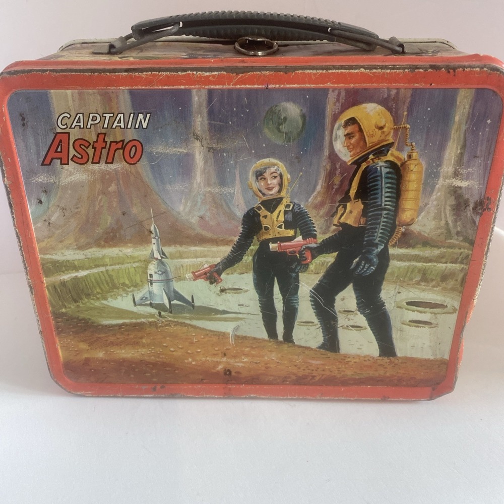 Vintage 1966 Ohio Art Captain Astro Space Astronaut Alien Bug Metal Lunchbox